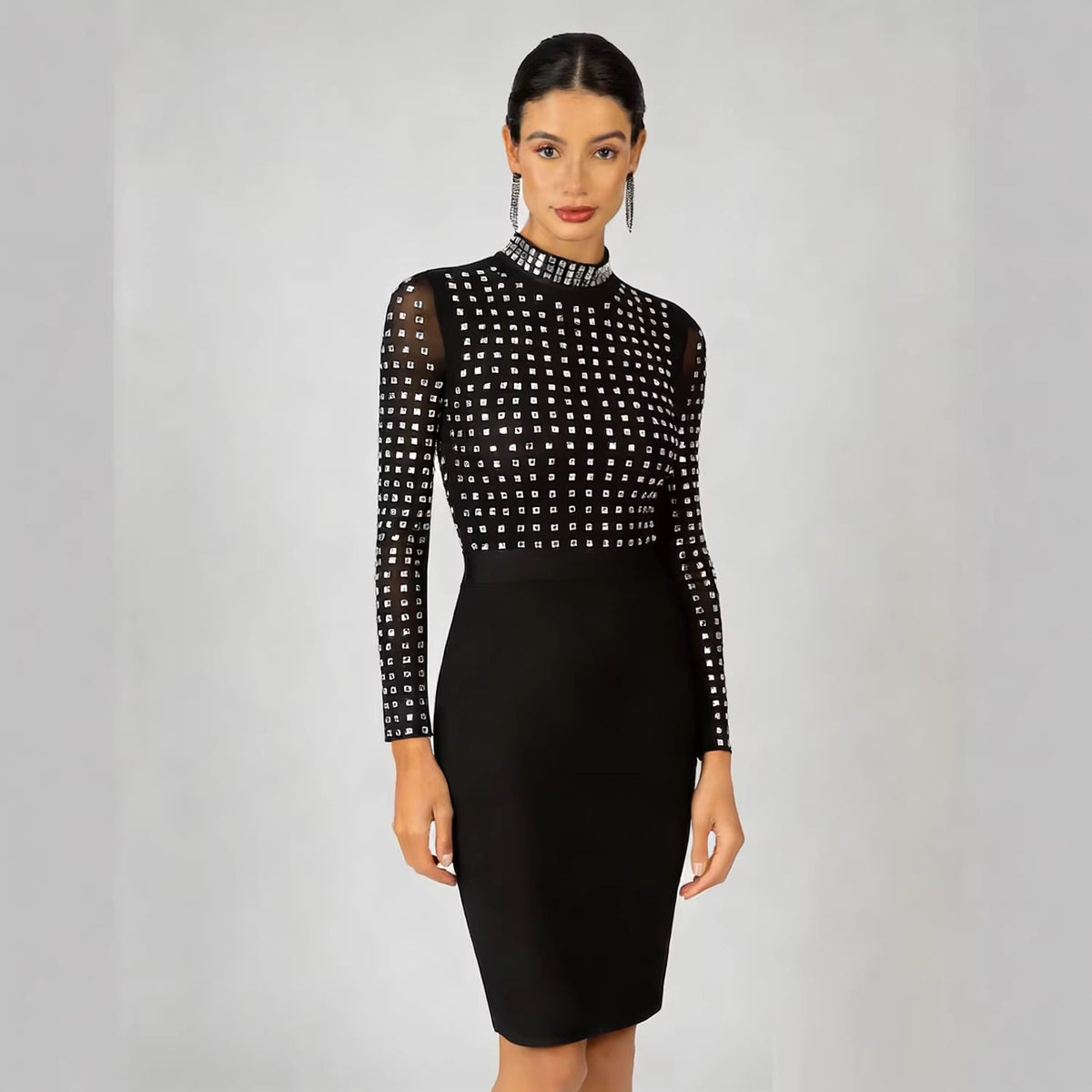 Robe bandage moulante noire à strass