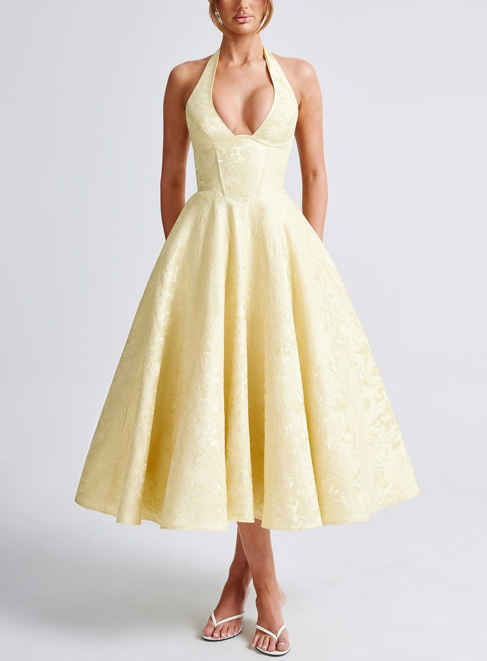 Robe de soirée longue en jacquard col licou