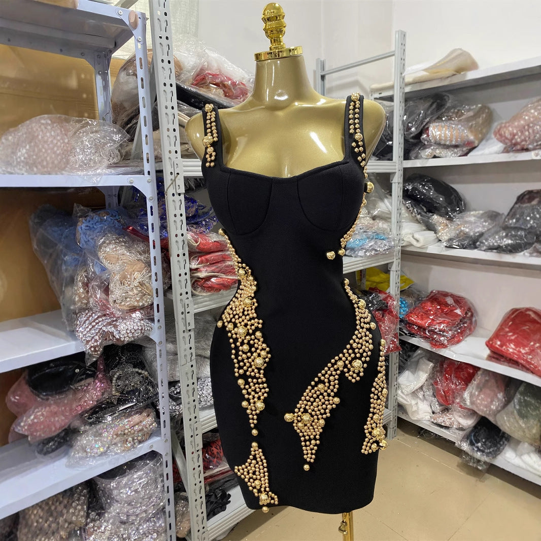 Robe bandage à perles