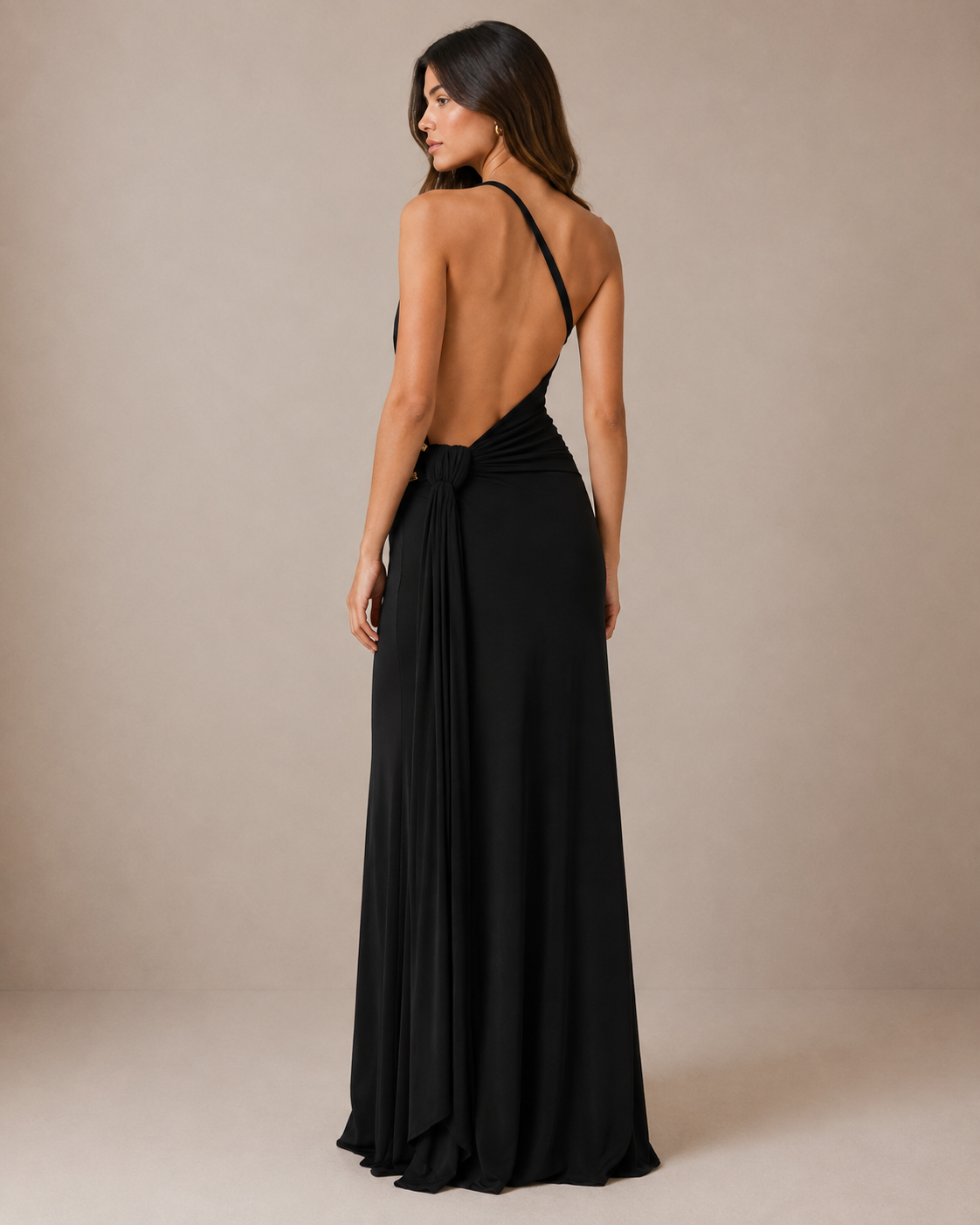 Robe Longue Moulante Une Épaule à Détail Métallique, Preencess