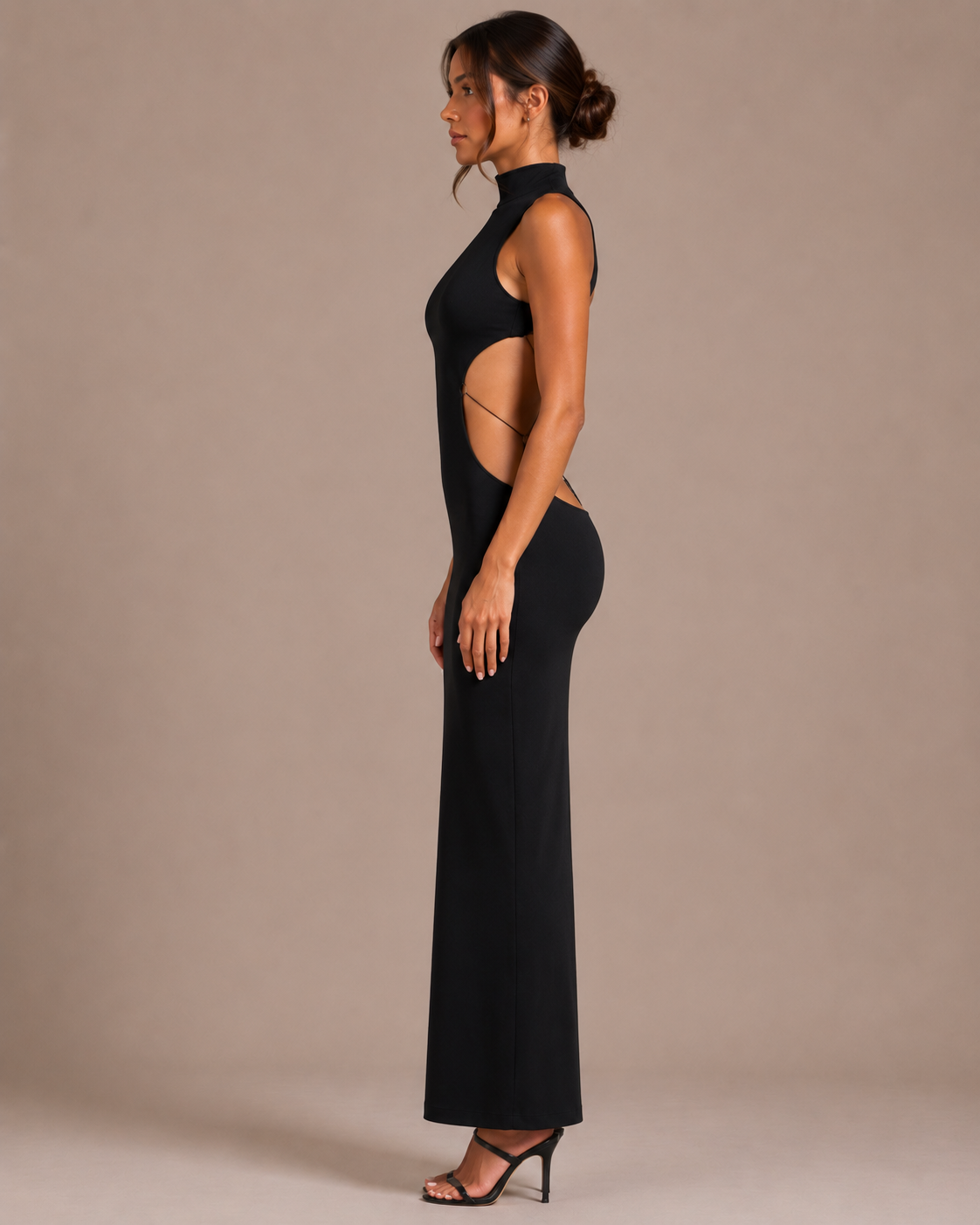 Robe Longue Dos Nu à Nœud Col Montant, Preencess