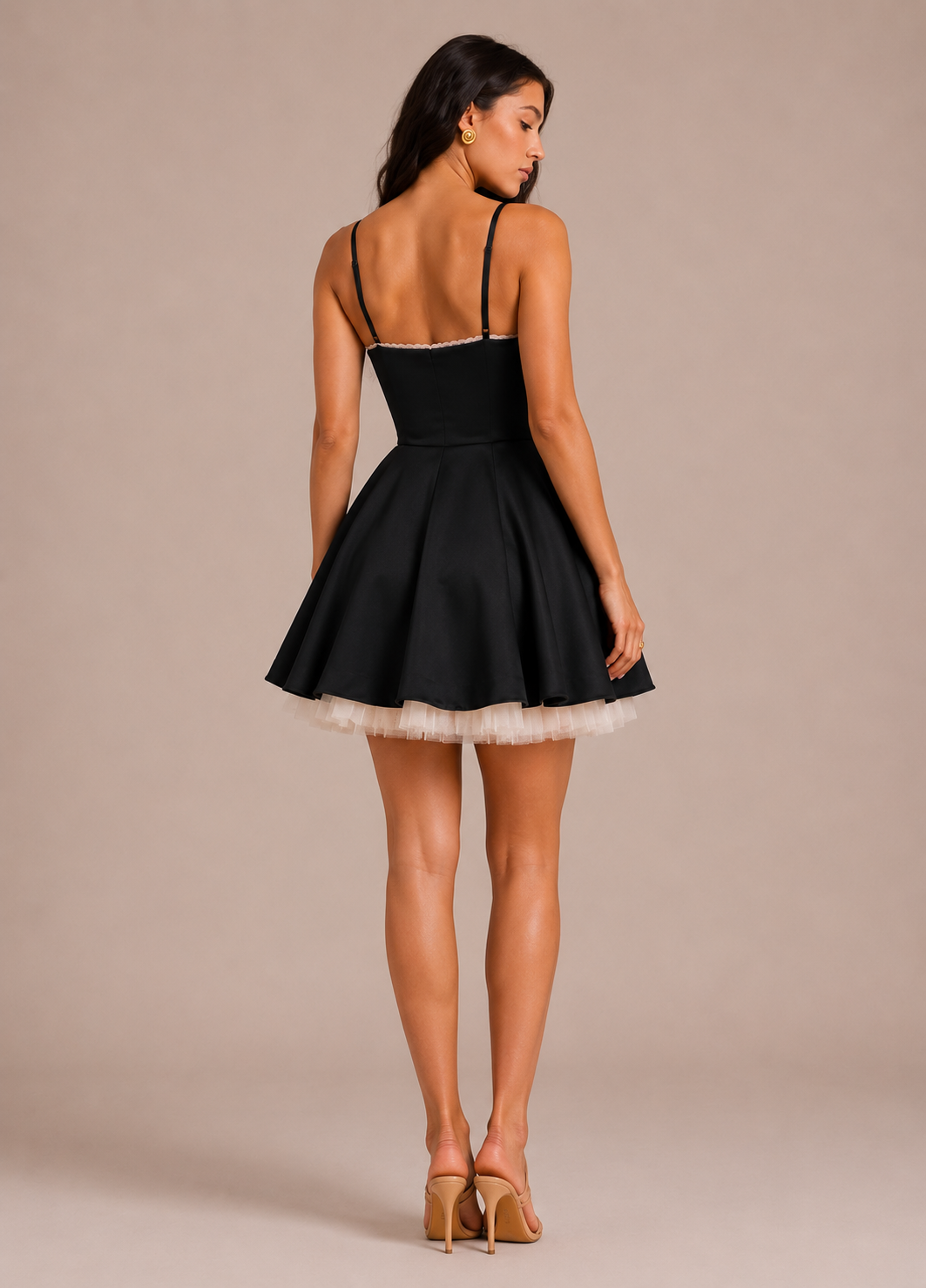 Robe Mini Dos Nu à Bretelles Bouffante, Preencess