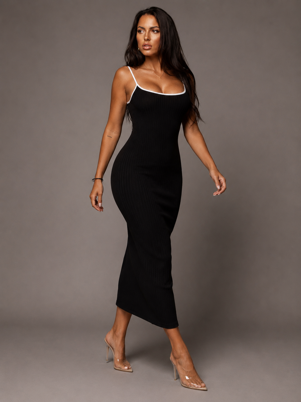 Robe Midi Moulante Dos Nu à Fines Bretelles, Preencess