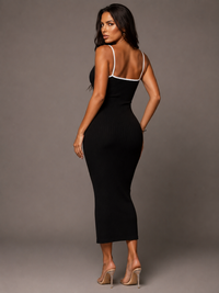 Robe midi moulante dos nu à fines bretelles