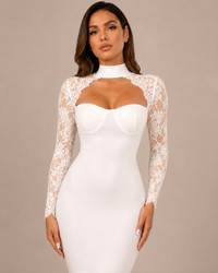 Robe de soirée en dentelle col licou