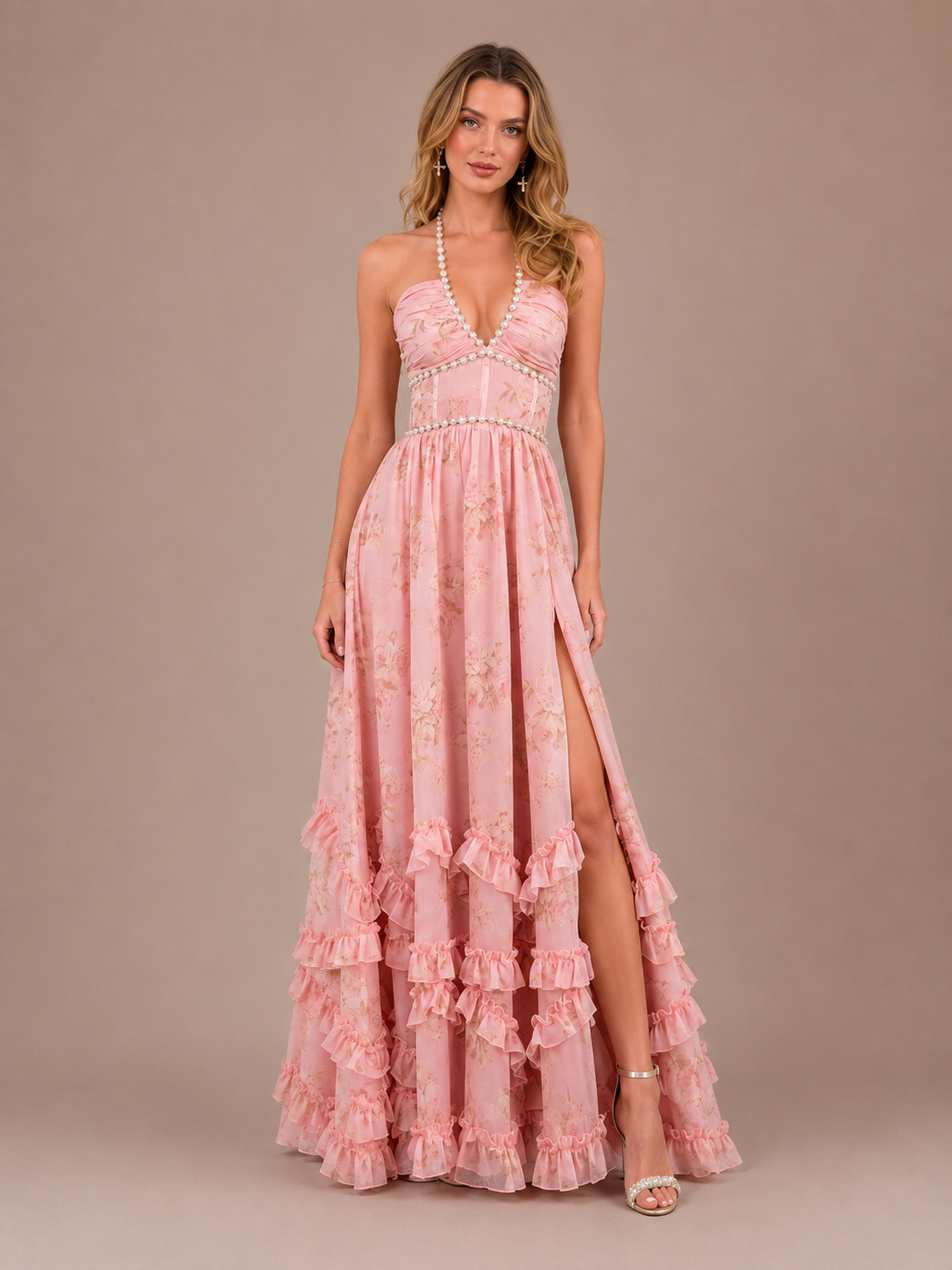 Robe fleurie à fines bretelles