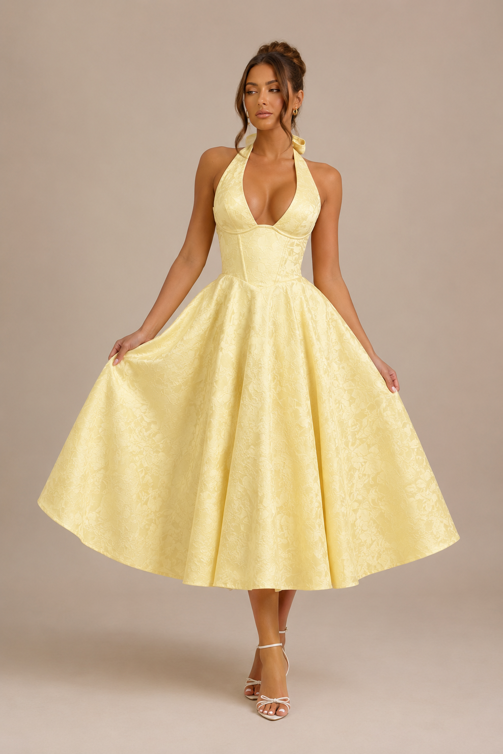 Robe de soirée en jacquard col licou, Preencess