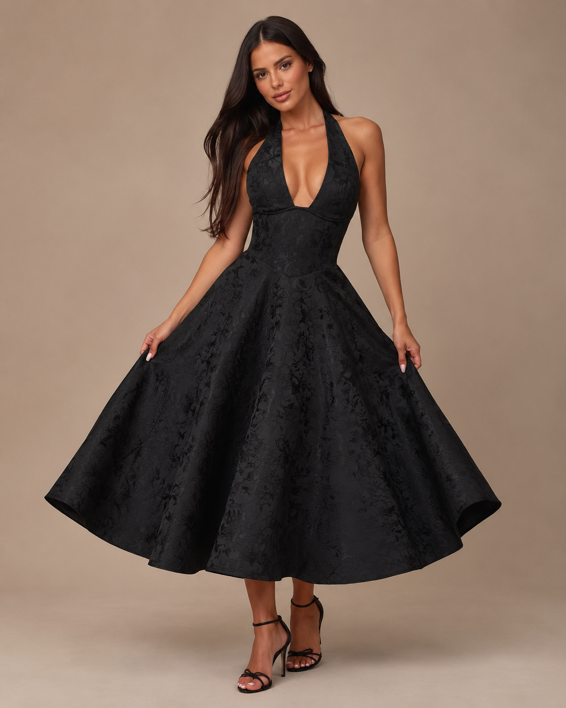 Robe de soirée en jacquard col licou, Preencess
