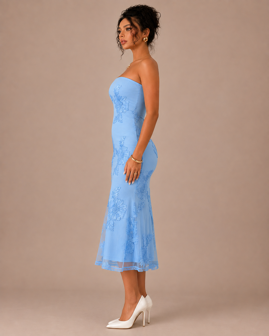 Robe Midi de Soirée Brodée Dos Nu, Preencess