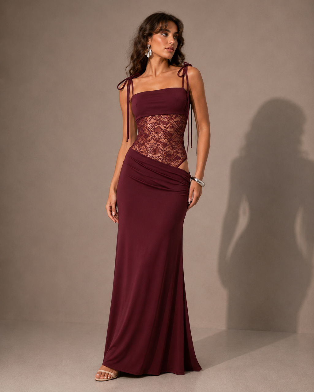 Robe Longue à Bretelles en Dentelle Unie, Preencess