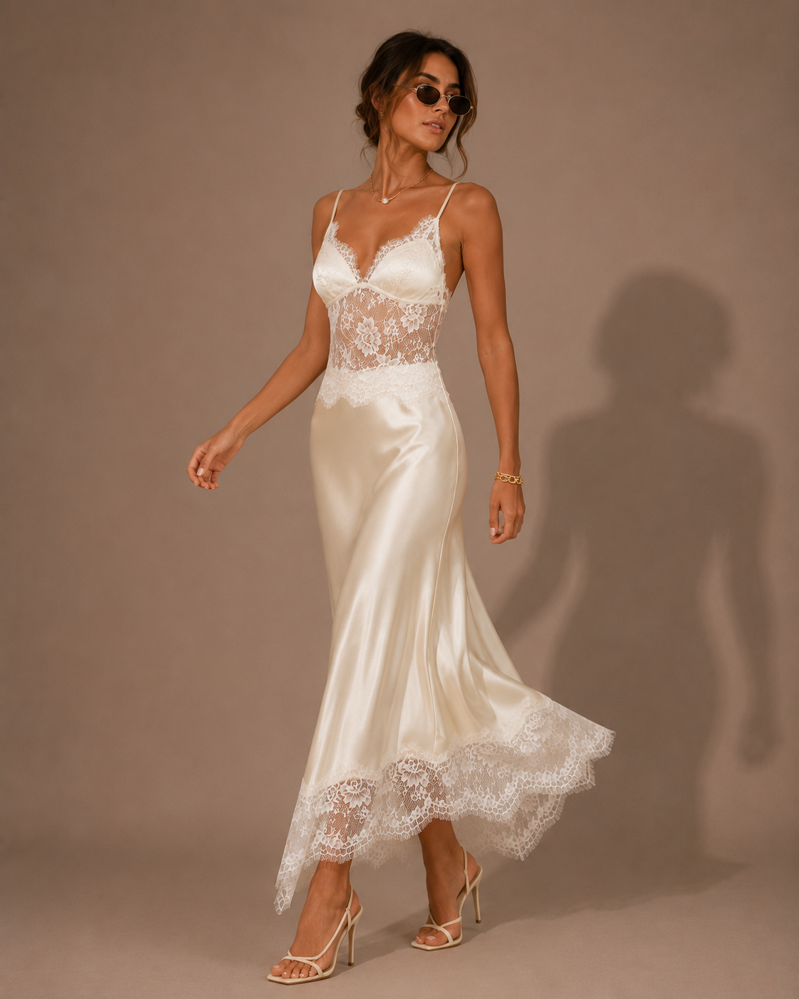 Robe Longue en Dentelle Col V Plongeant, Preencess