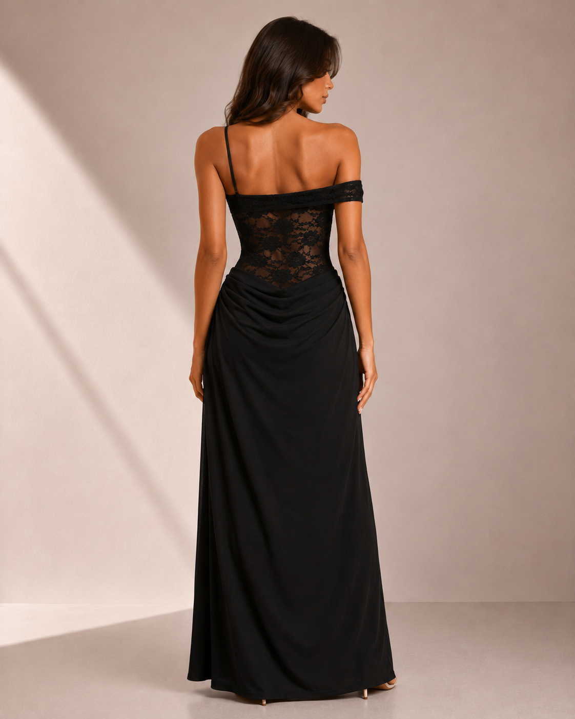 Robe Longue Moulante à Empiècements Dentelle, Preencess